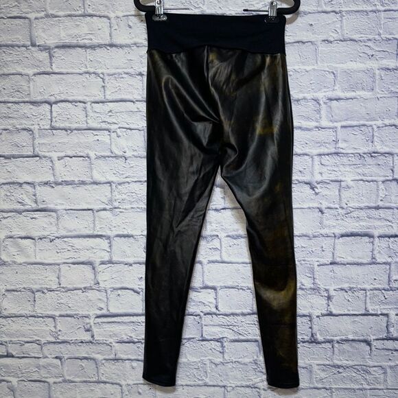 Assets by Spanx Black and Gold Faux Leather Leggings Size Medium - Picture 2 of 9